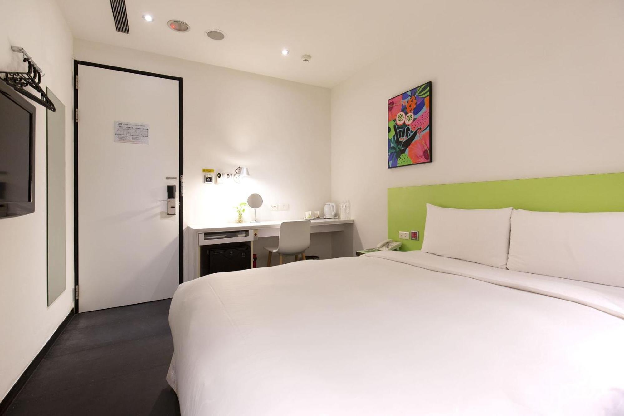 Cityinn Hotel Plus - Ximending Branch Тайпей Екстериор снимка